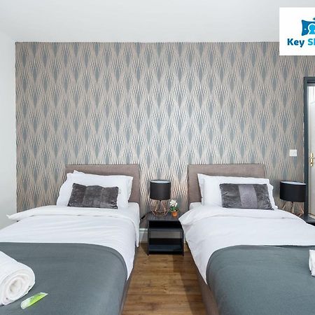 Five Bedroom Spacious Modern House By Keysleeps Short Lets Workington Lake District Beach Kültér fotó