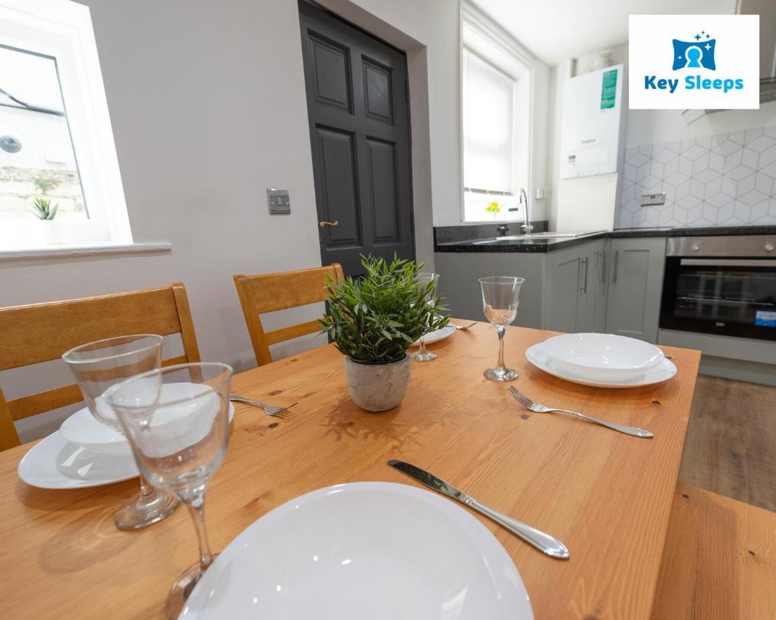 Five Bedroom Spacious Modern House By Keysleeps Short Lets Workington Lake District Beach Kültér fotó