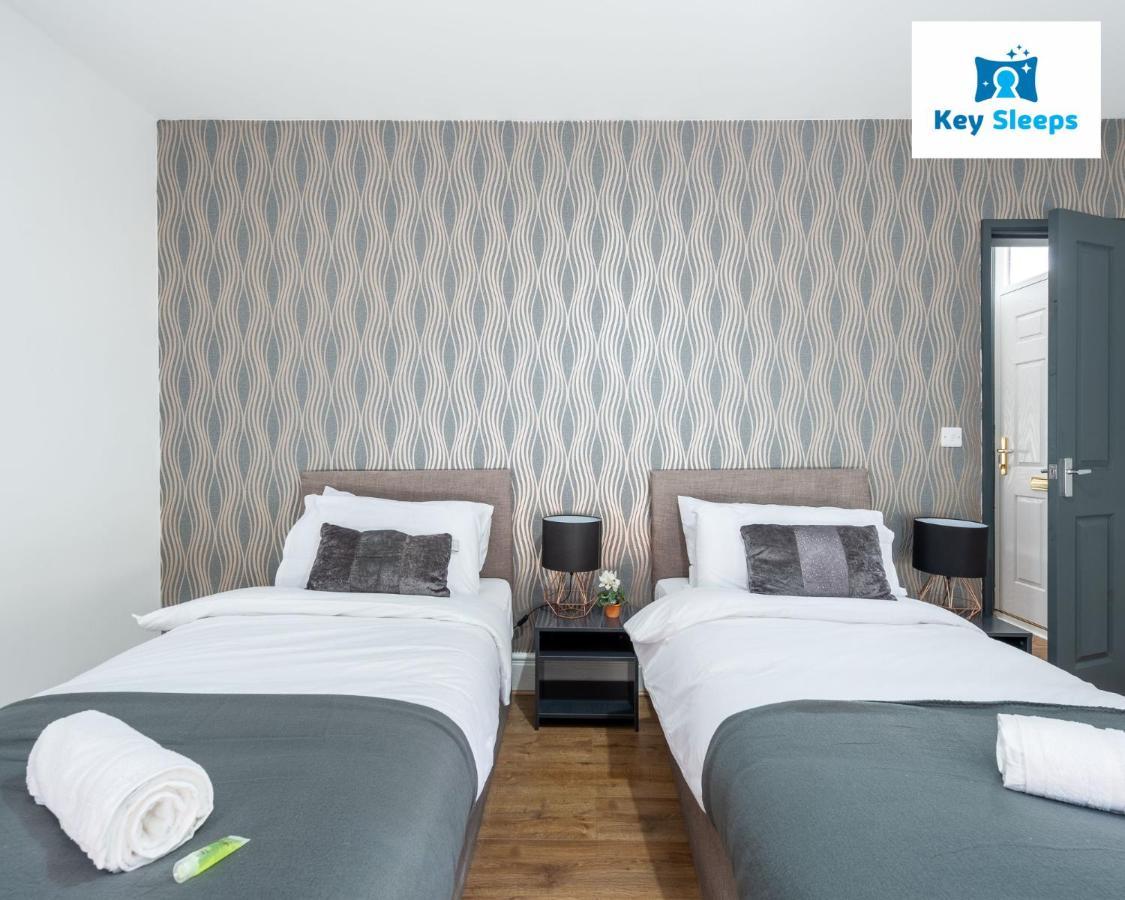 Five Bedroom Spacious Modern House By Keysleeps Short Lets Workington Lake District Beach Kültér fotó