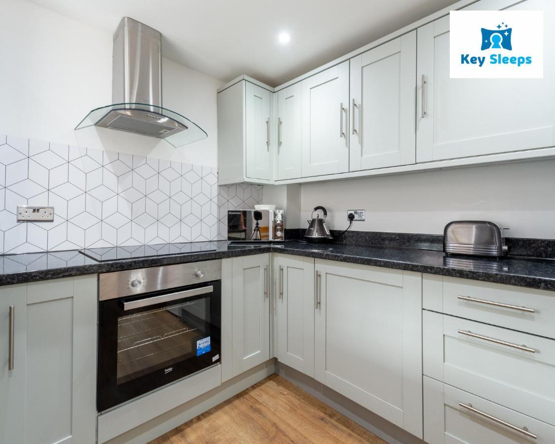 Five Bedroom Spacious Modern House By Keysleeps Short Lets Workington Lake District Beach Kültér fotó