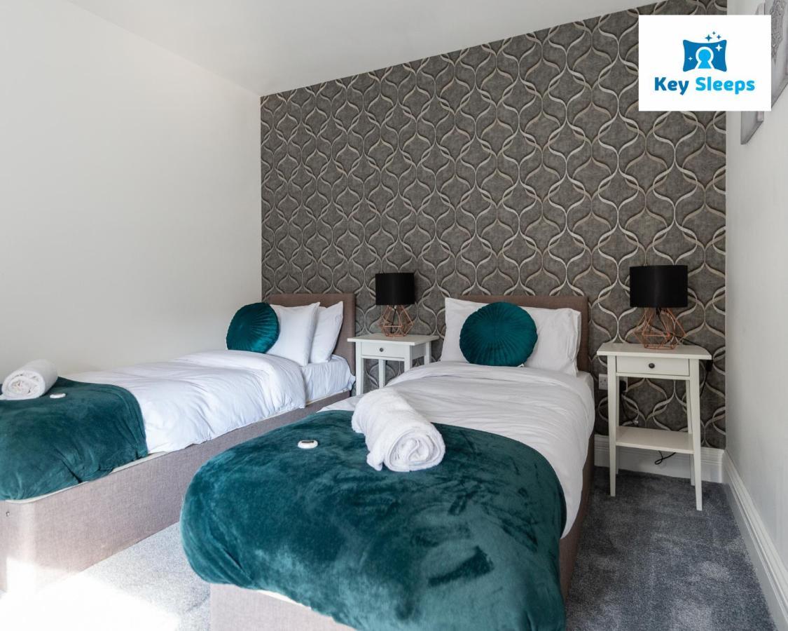 Five Bedroom Spacious Modern House By Keysleeps Short Lets Workington Lake District Beach Kültér fotó